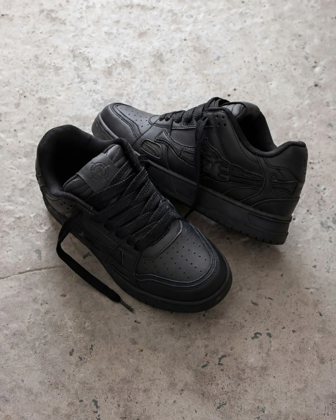 AKIMBO LOWS V2 "PURE BLACK" - Image 2