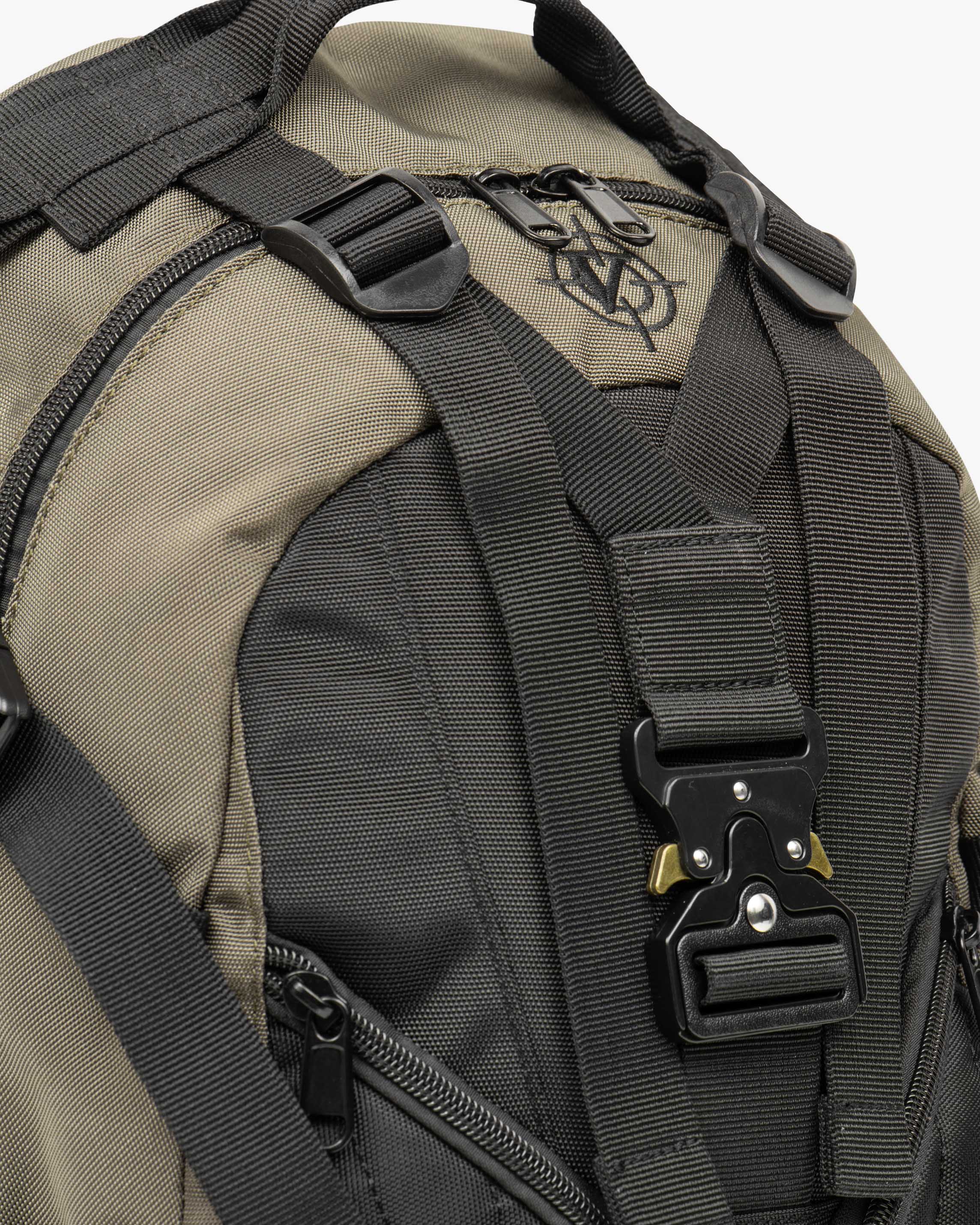 BUCKLE BACKPACK - MILITARY GREEN - Image 3