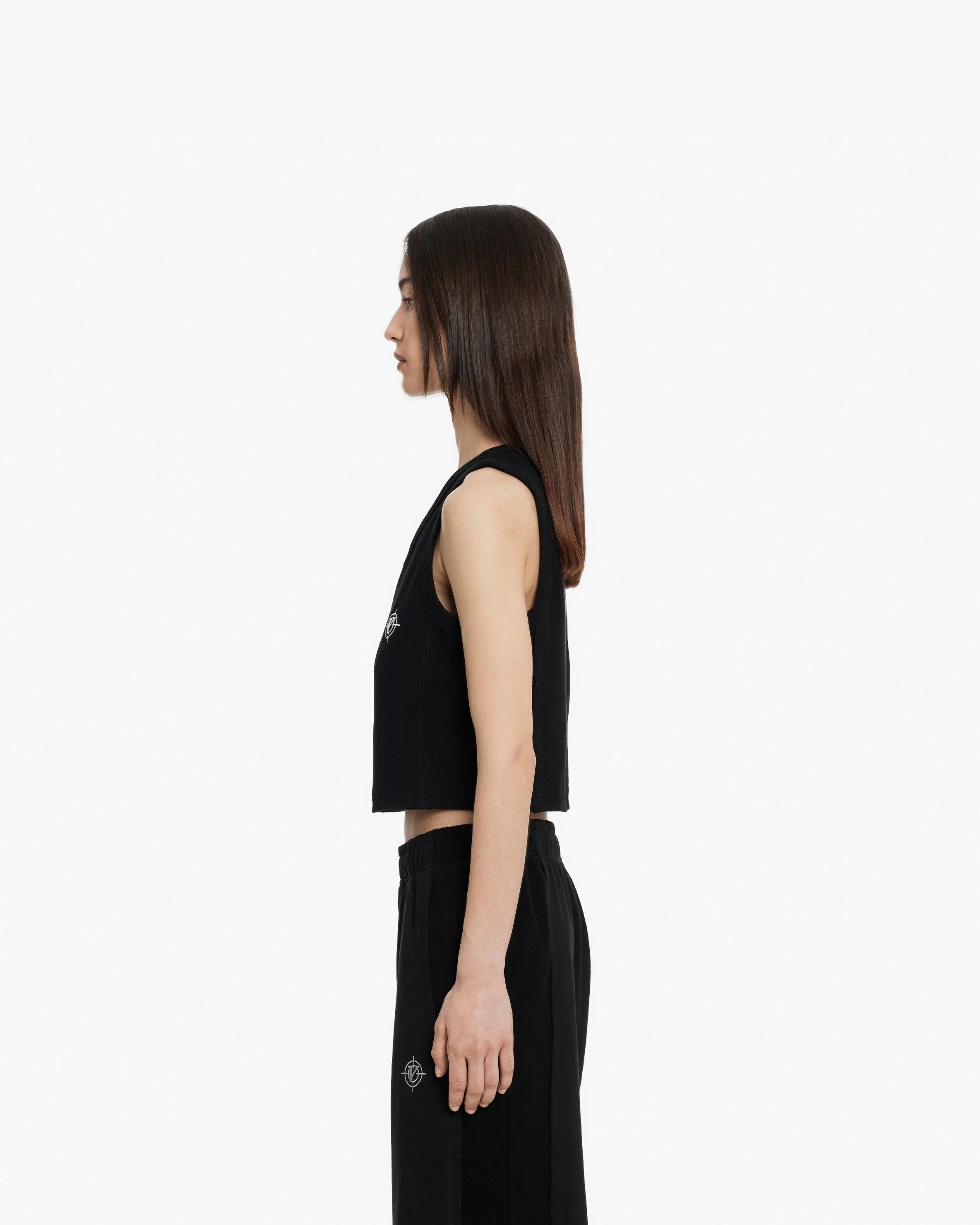 CROP TANKTOP DOUBLE PACK (BLACK & WHITE) - Image 18