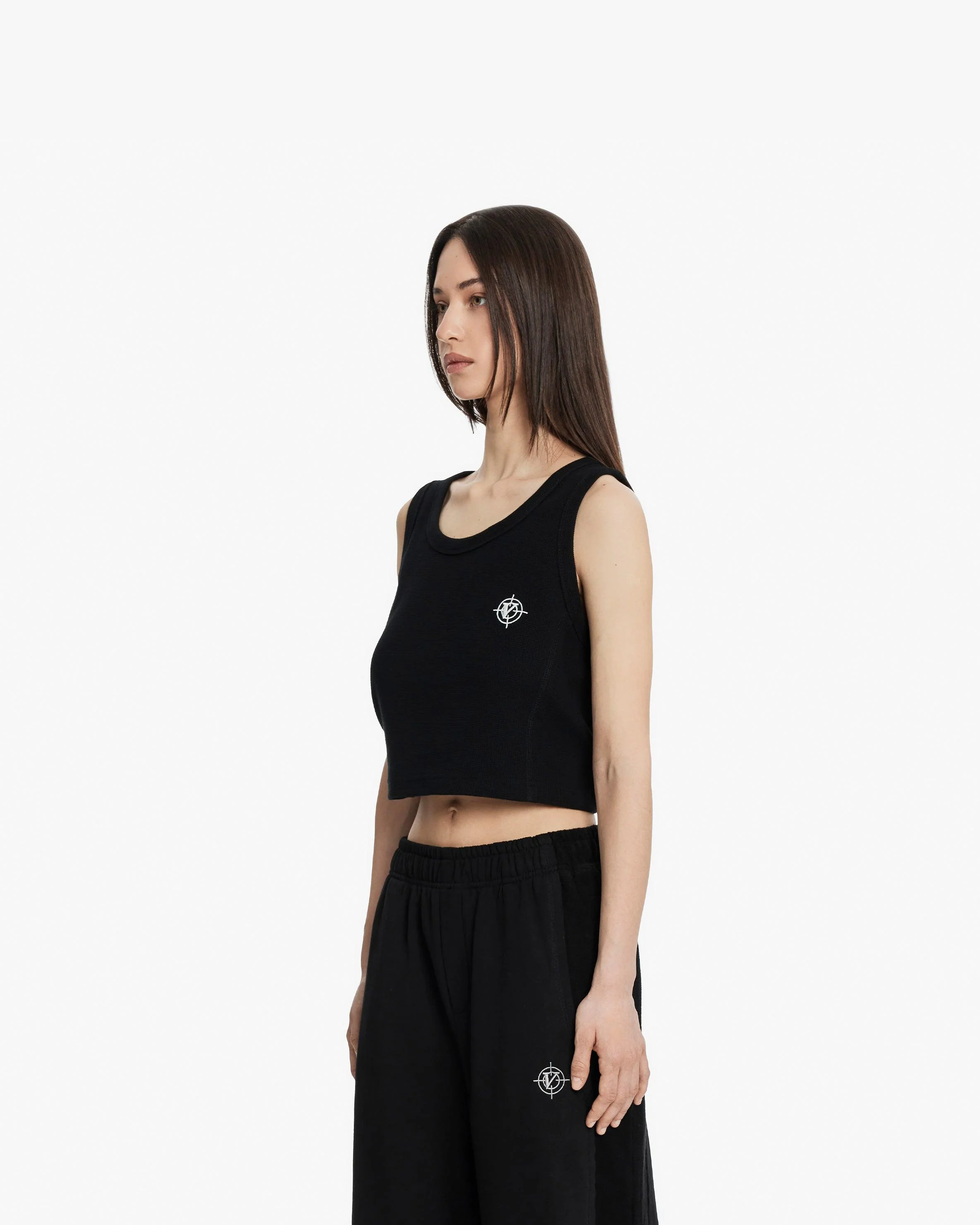 CROP TANKTOP DOUBLE PACK (BLACK & WHITE) - Image 19