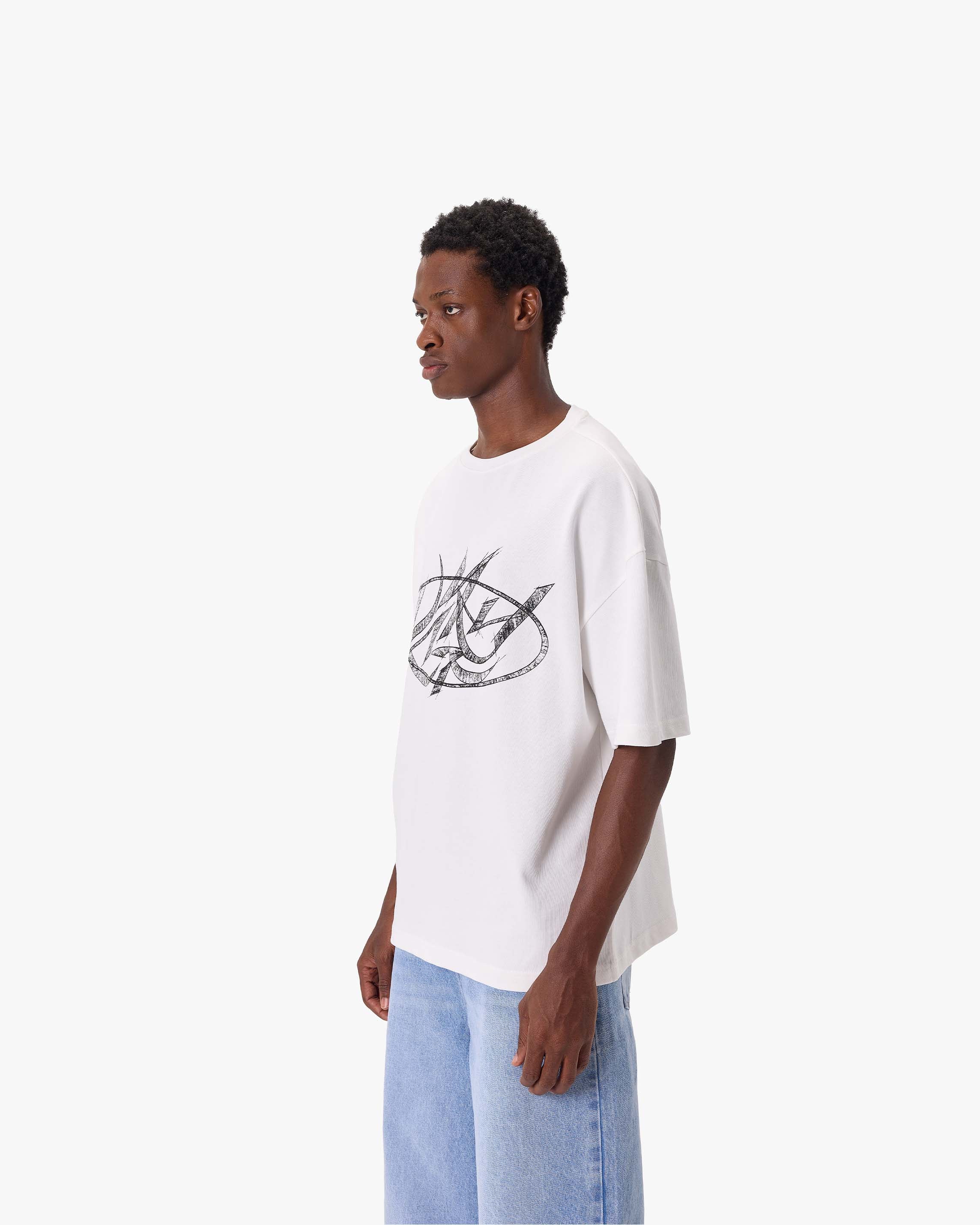 DRAWN SCRIPT TEE WHITE - Image 3