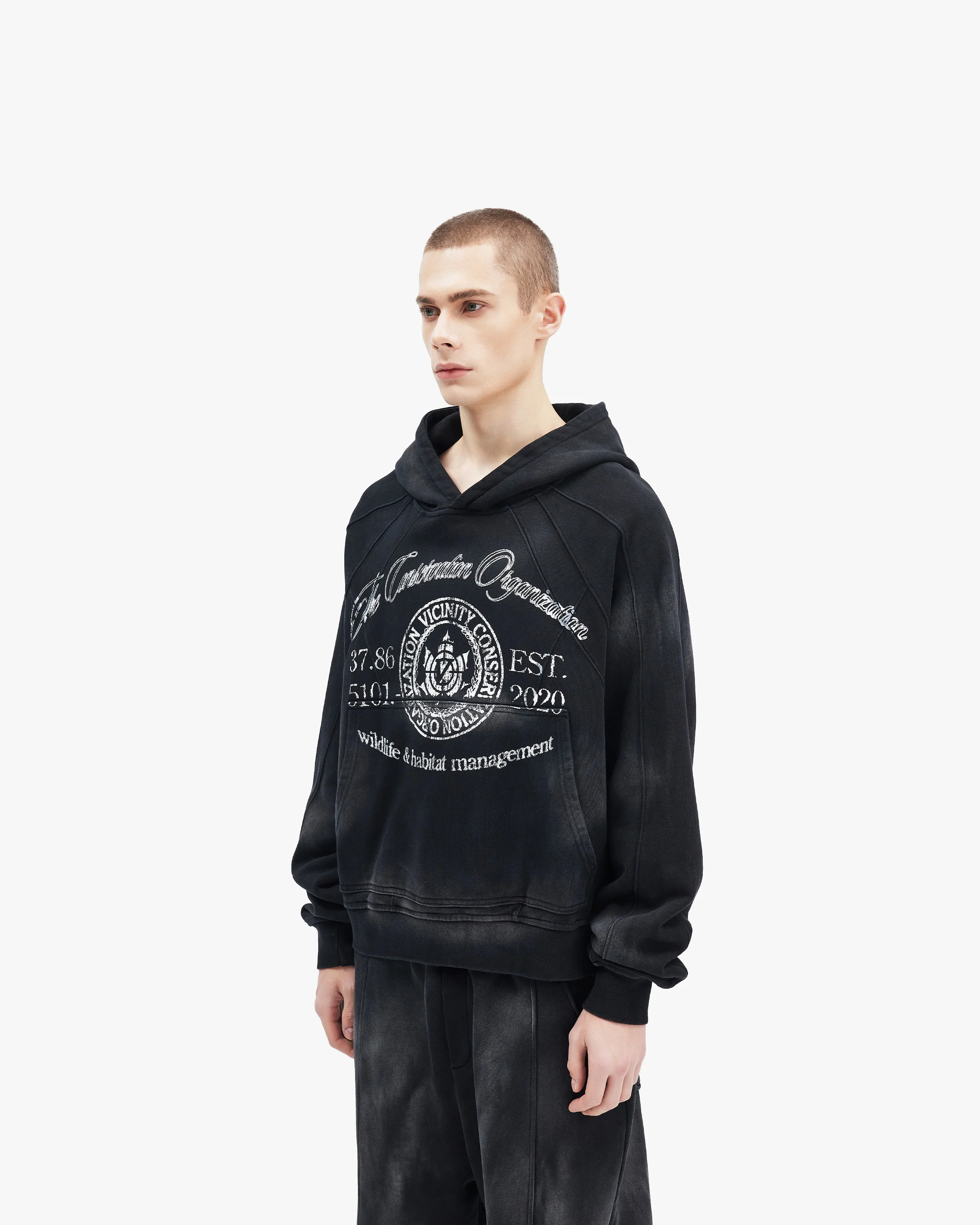 EXPLORER HOODIE BLACK - Image 4