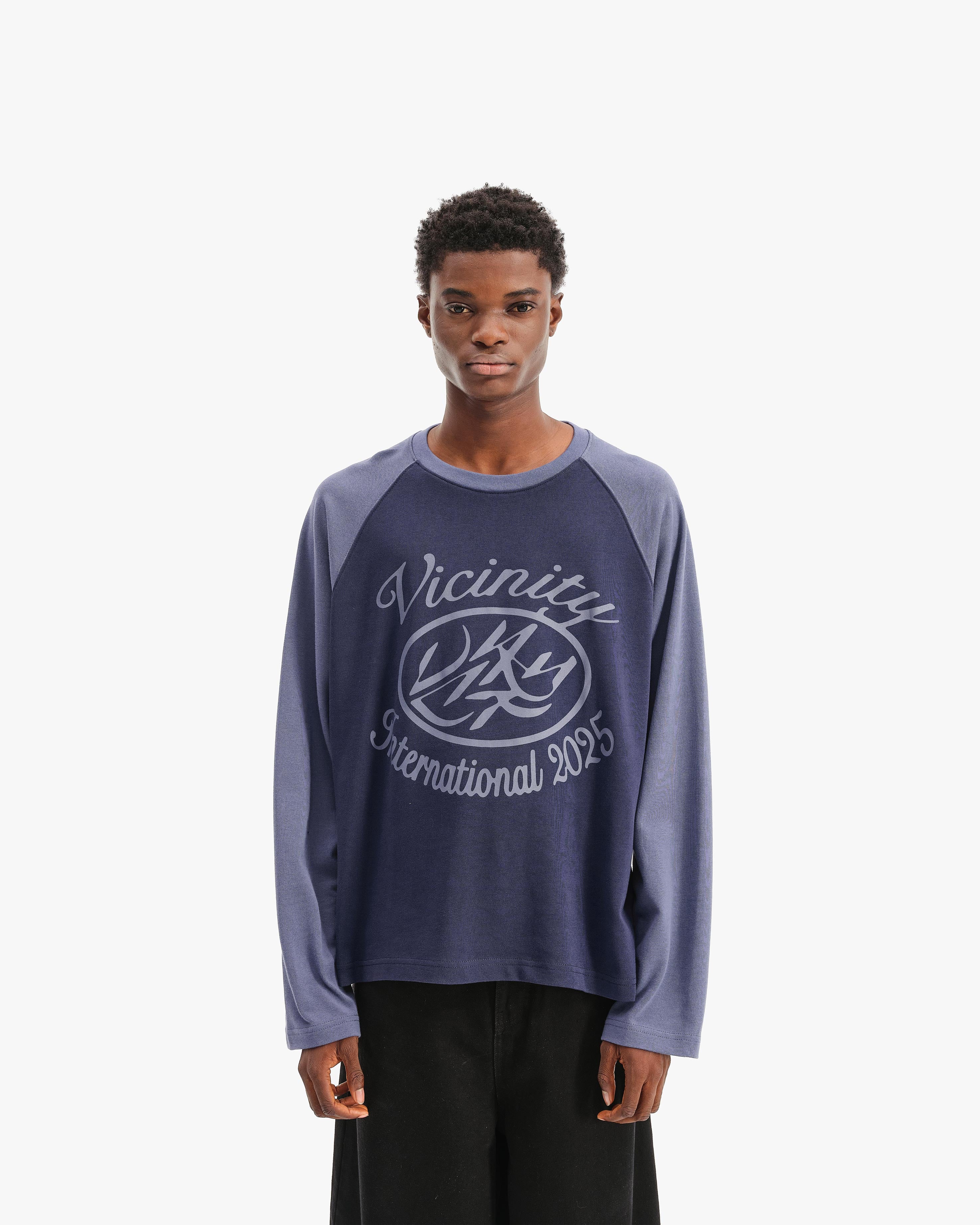 INTERNATIONAL LONGSLEEVE BLUE - Image 3