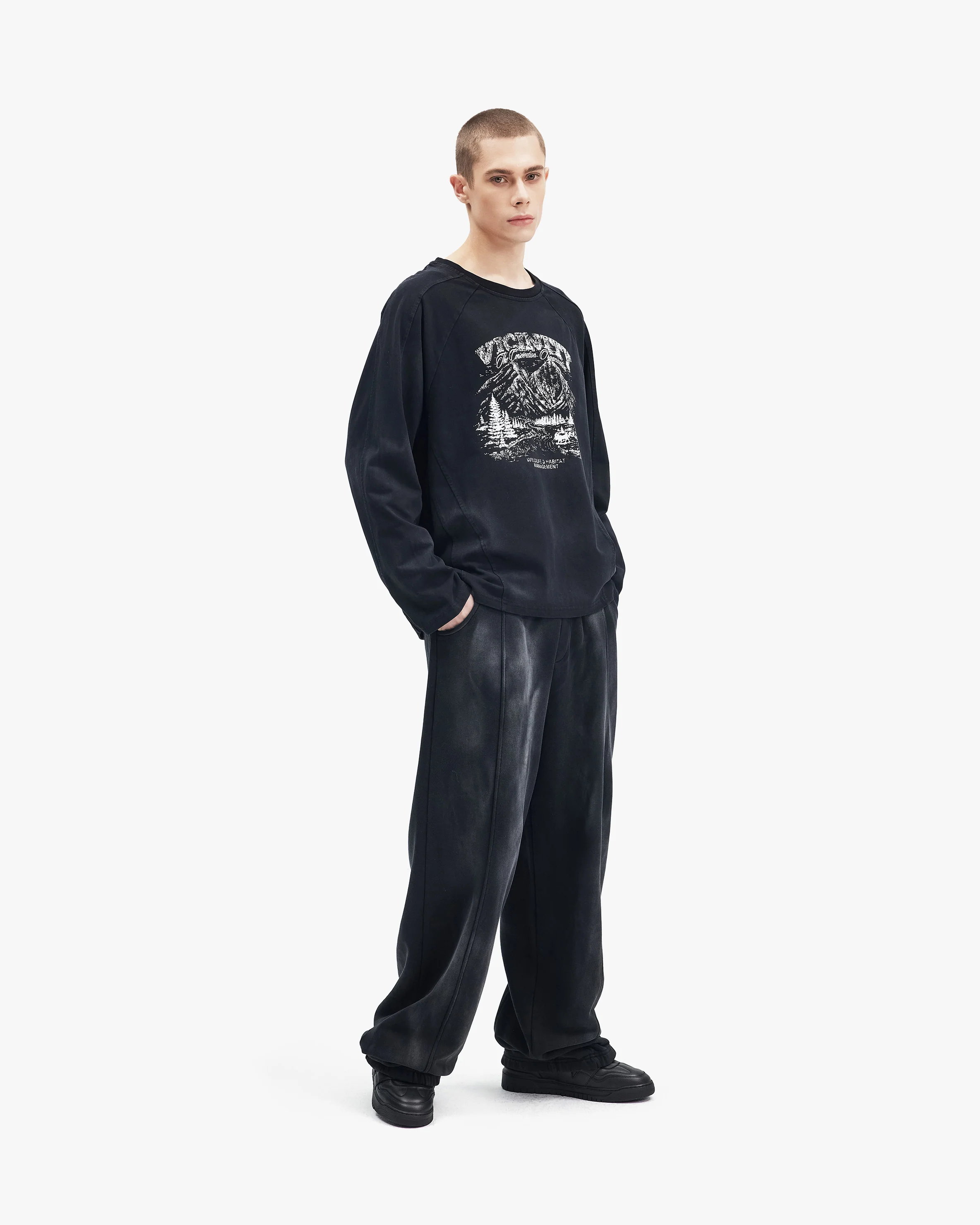 LANDSCAPE LONGSLEEVE BLACK - Image 7