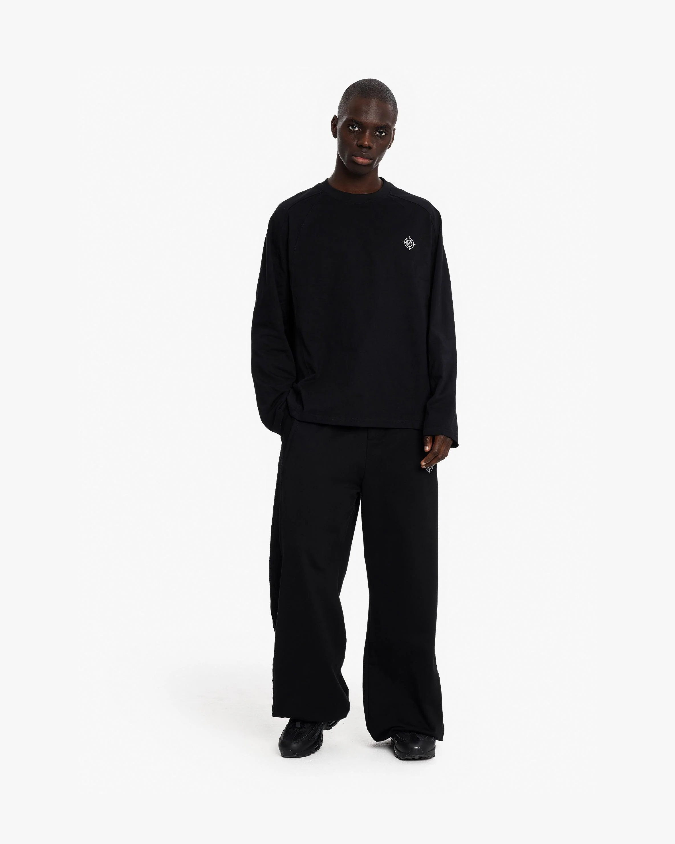 LONGSLEEVE BLACK - Image 10