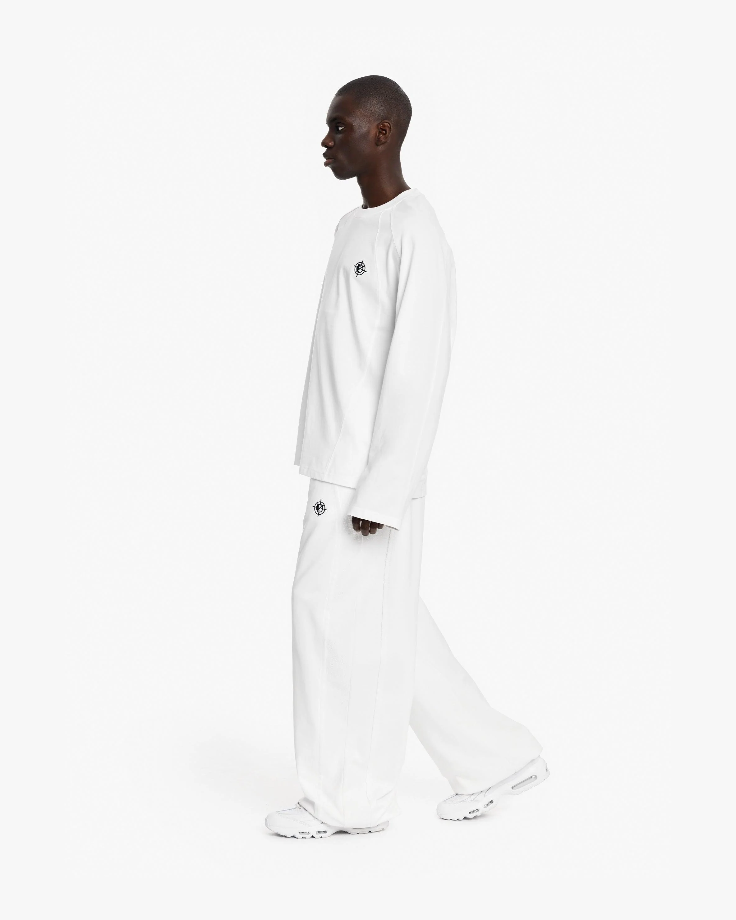 LONGSLEEVE WHITE - Image 10