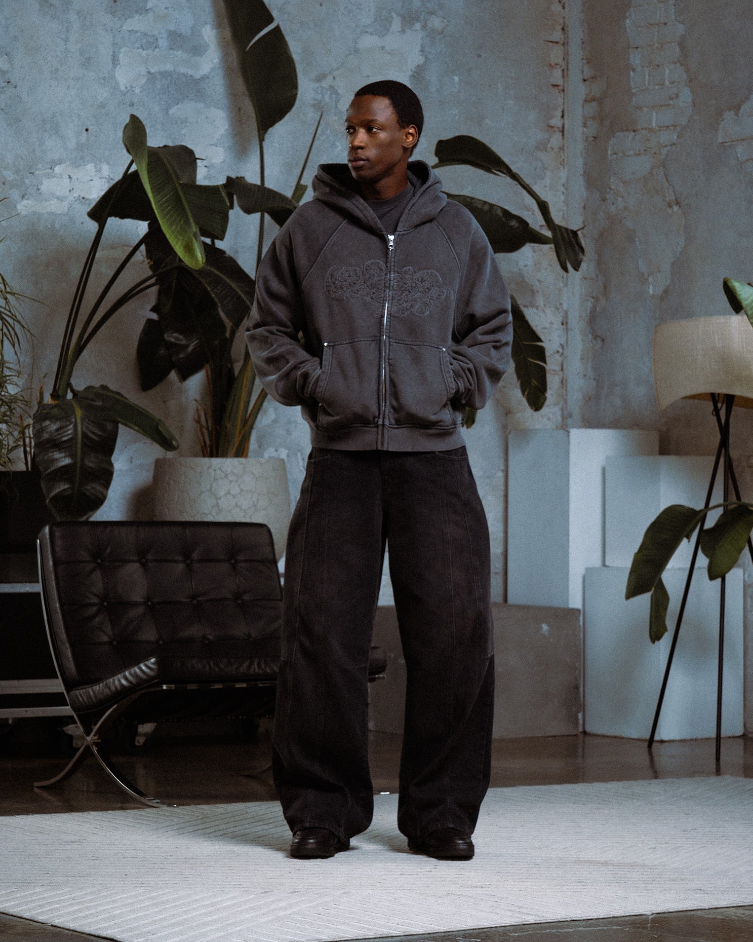 SIGNATURE ZIP HOODIE VINTAGE BLACK - Image 2