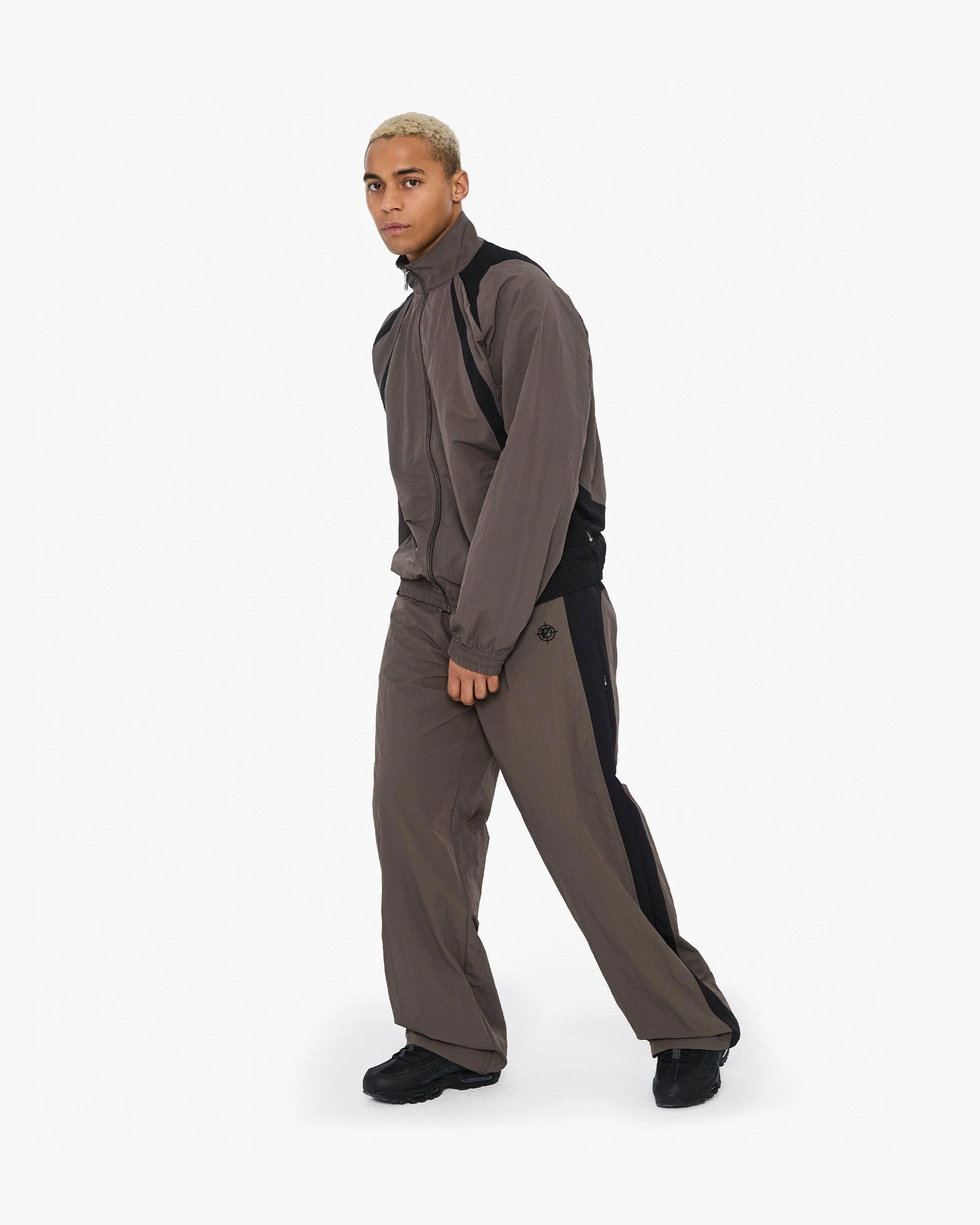 TRACK JACKET V3 MOCHA BLACK - Image 16