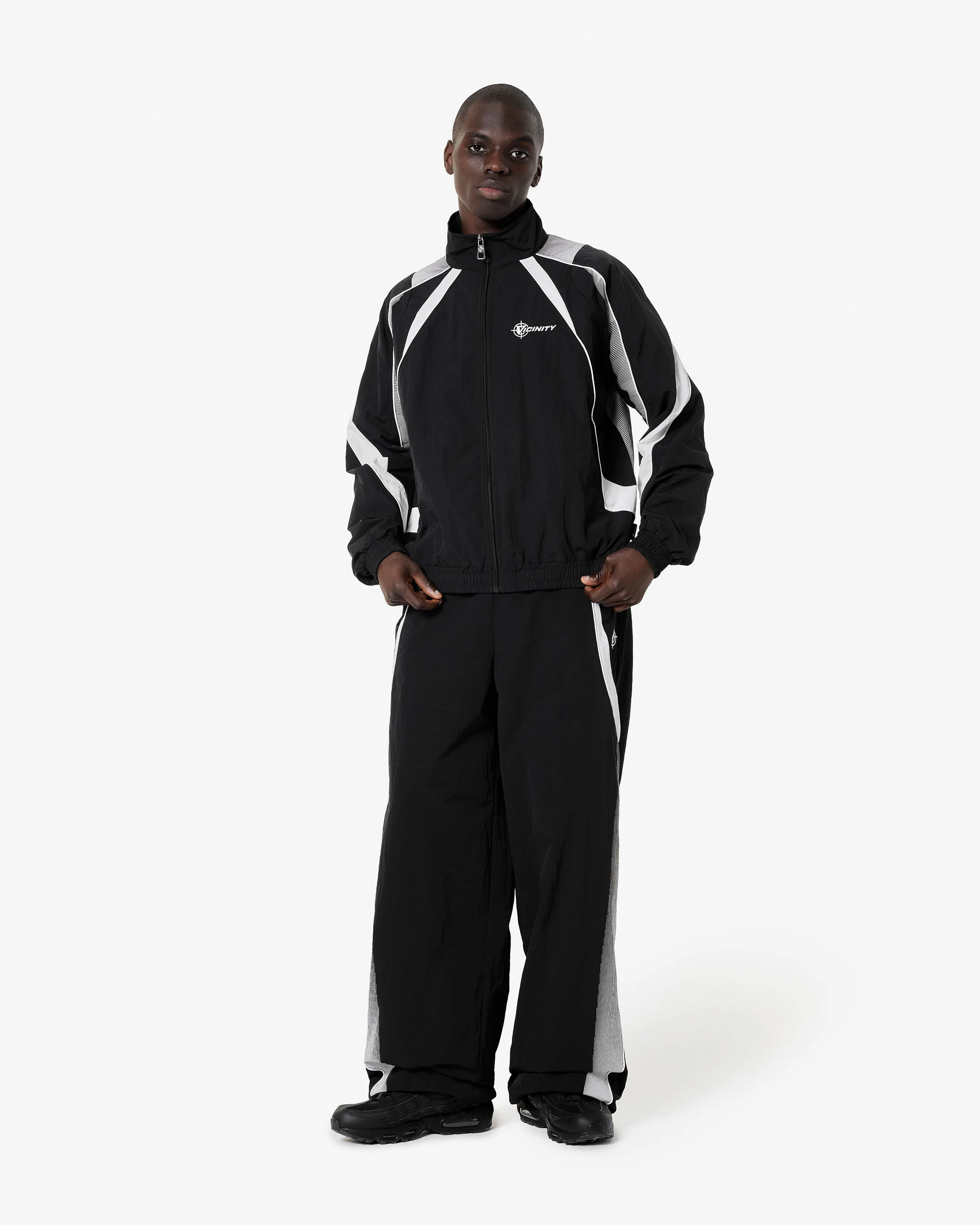 TRACK JACKET V4 BLACK - Image 11