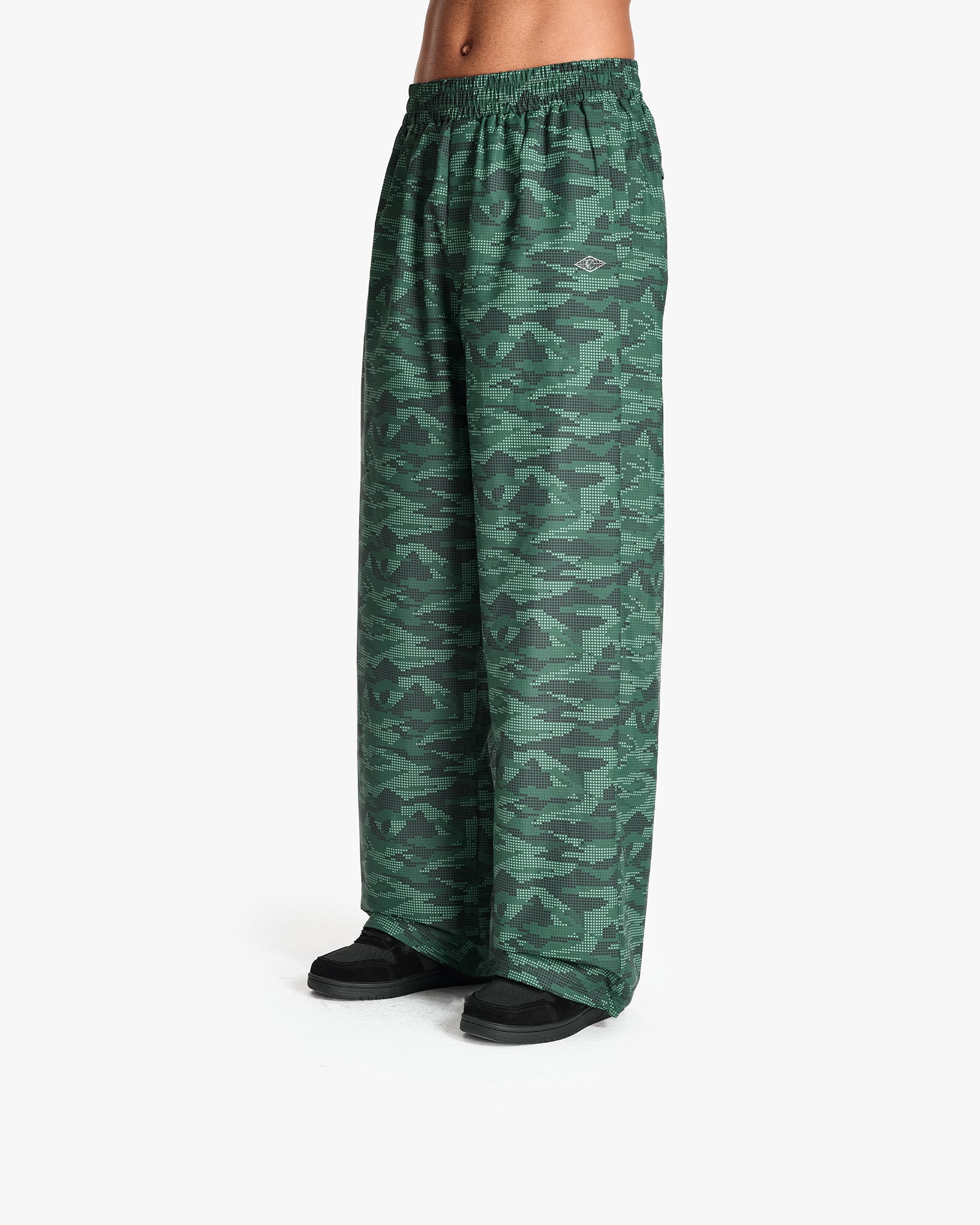 TRACK PANTS DOTTED CAMO GREEN - Image 4