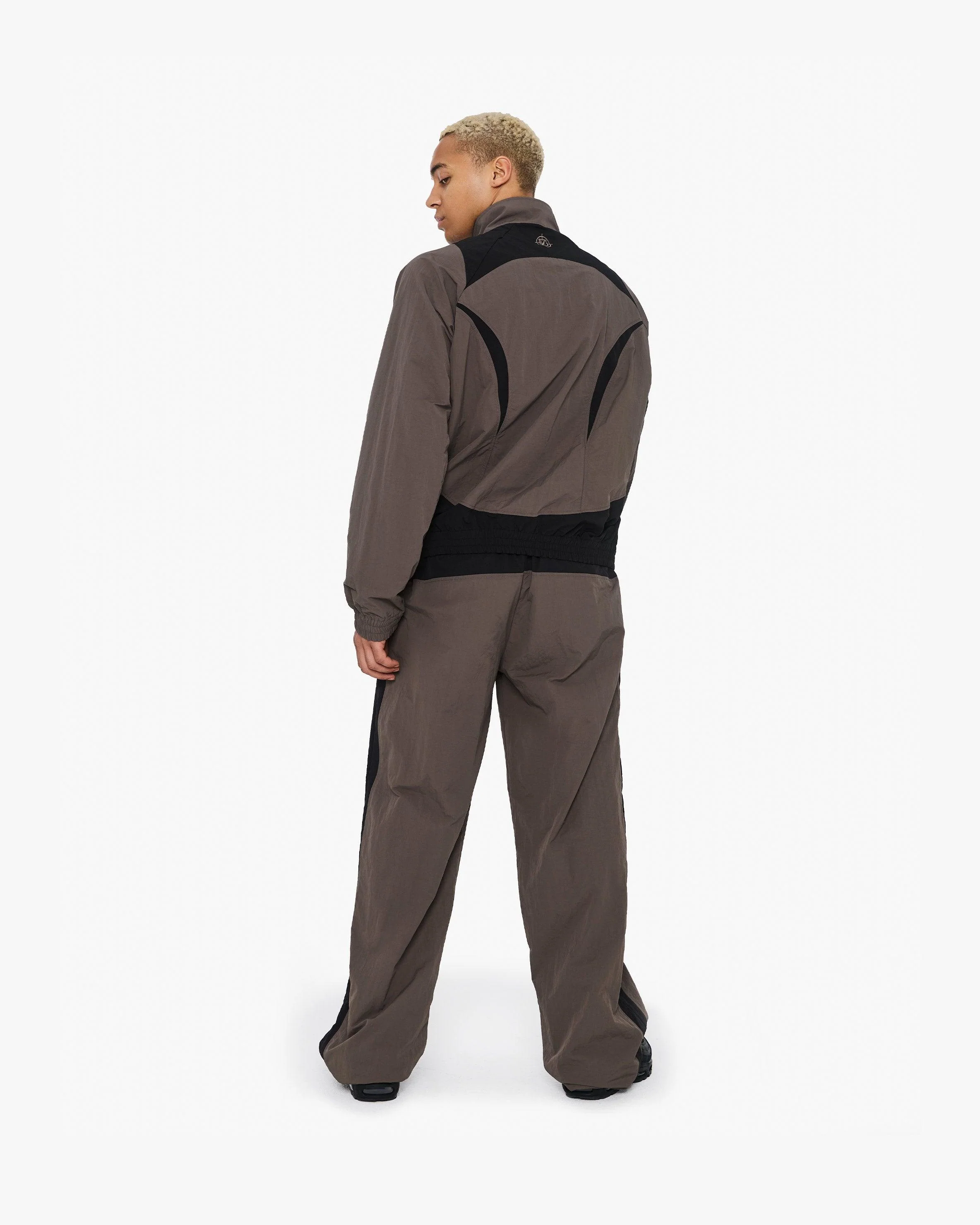 TRACK PANTS V3 MOCHA BLACK - Image 13