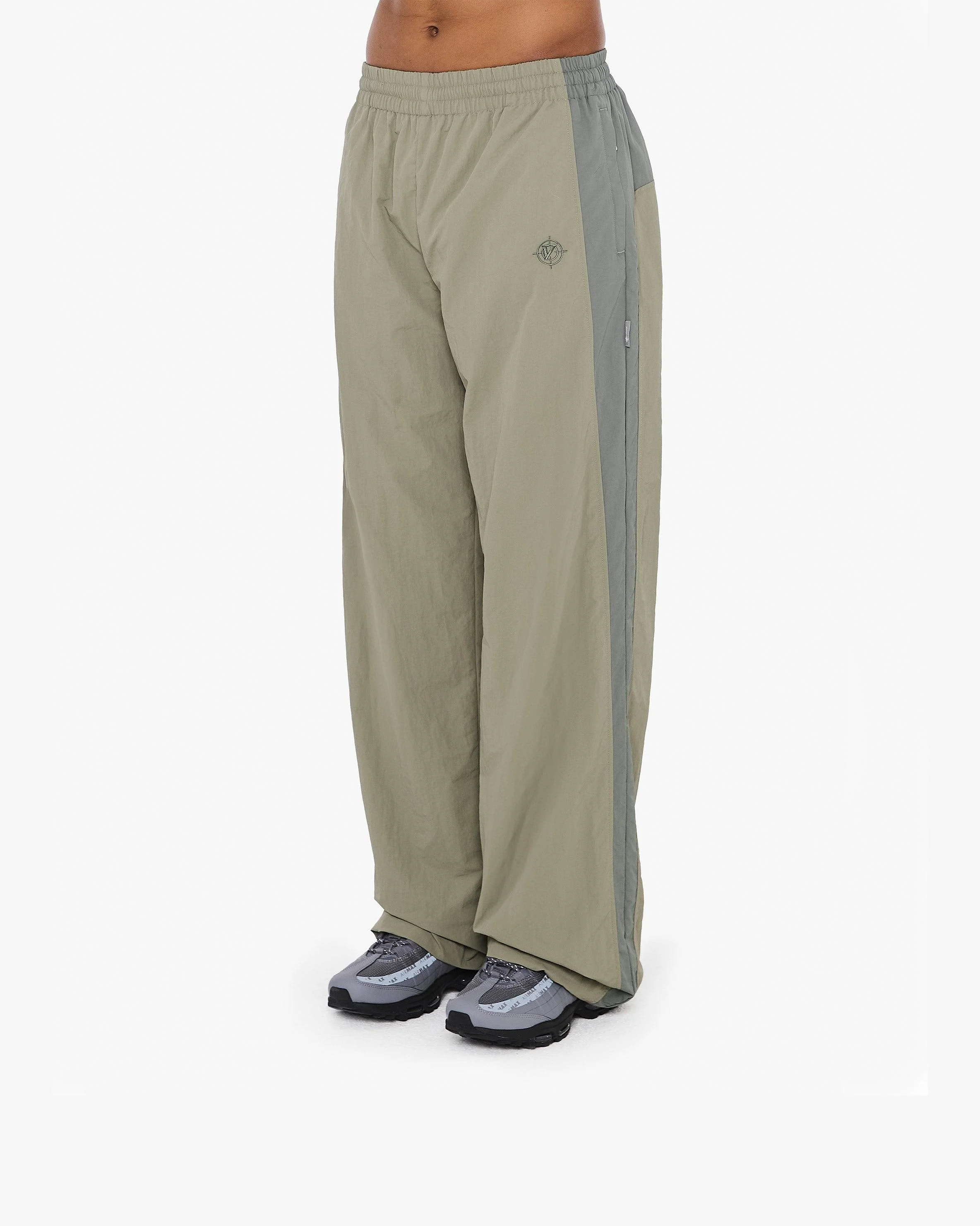 TRACK PANTS V3 WASABI - Image 5