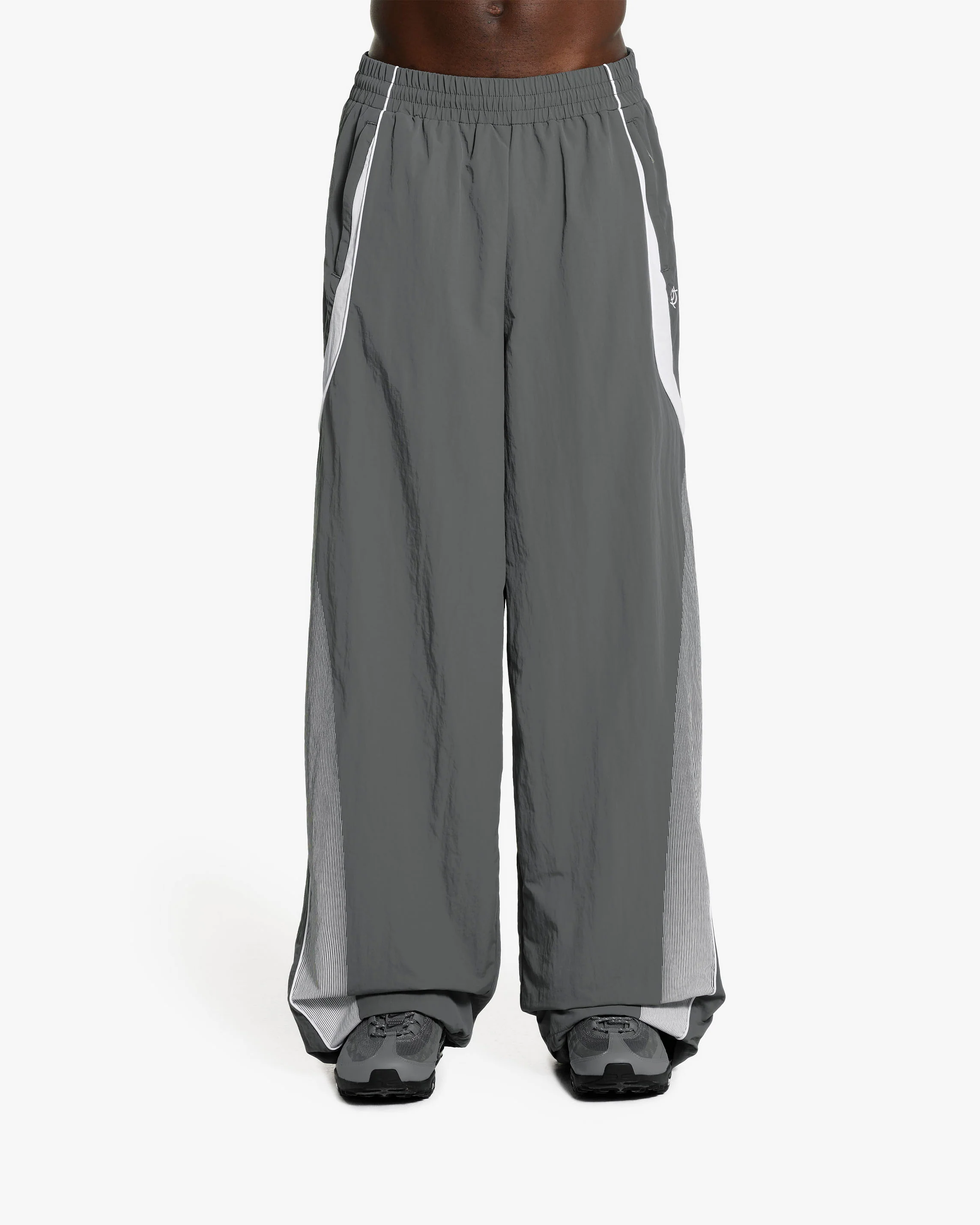 TRACK PANTS V4 GREY - Image 3