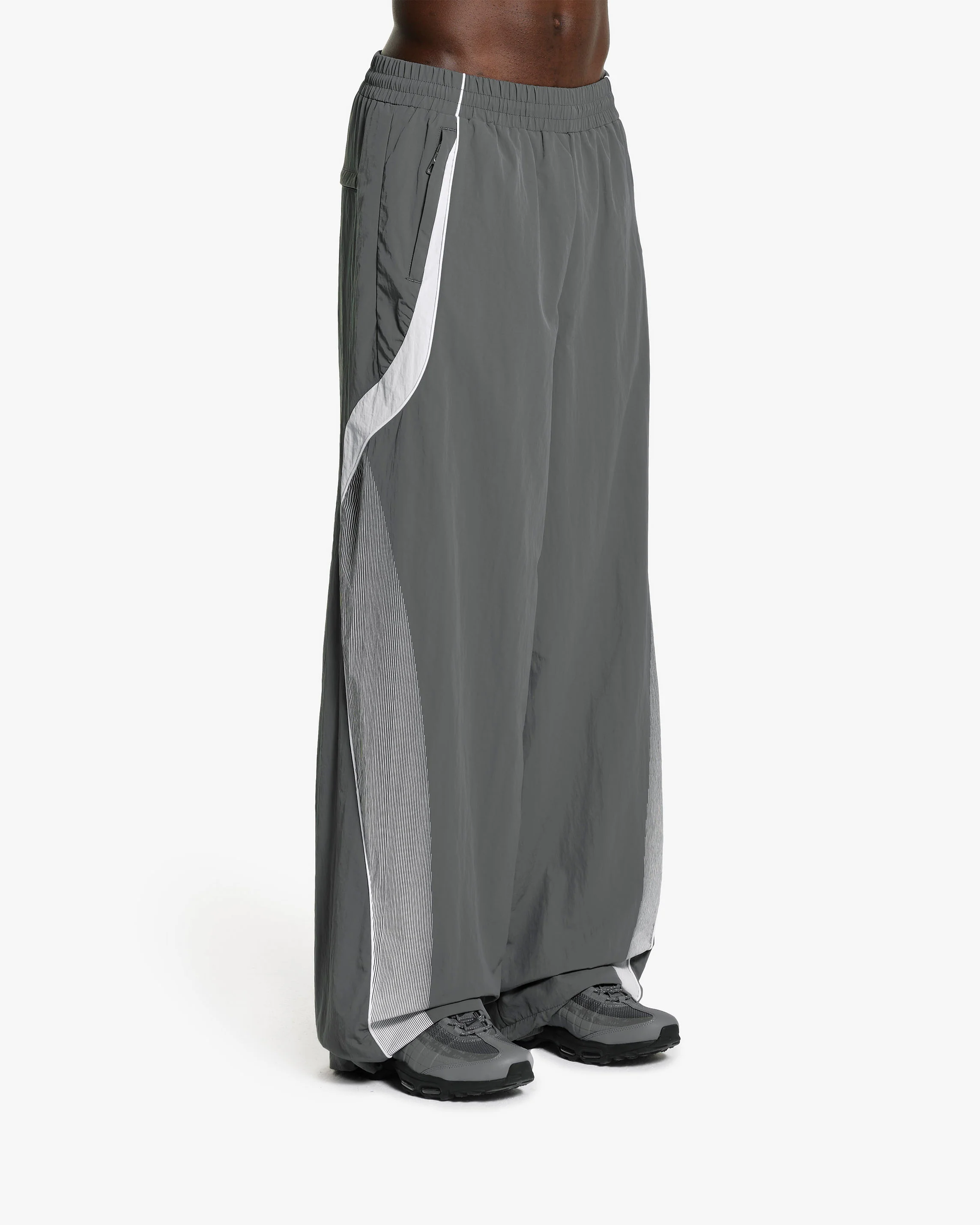 TRACK PANTS V4 GREY - Image 4