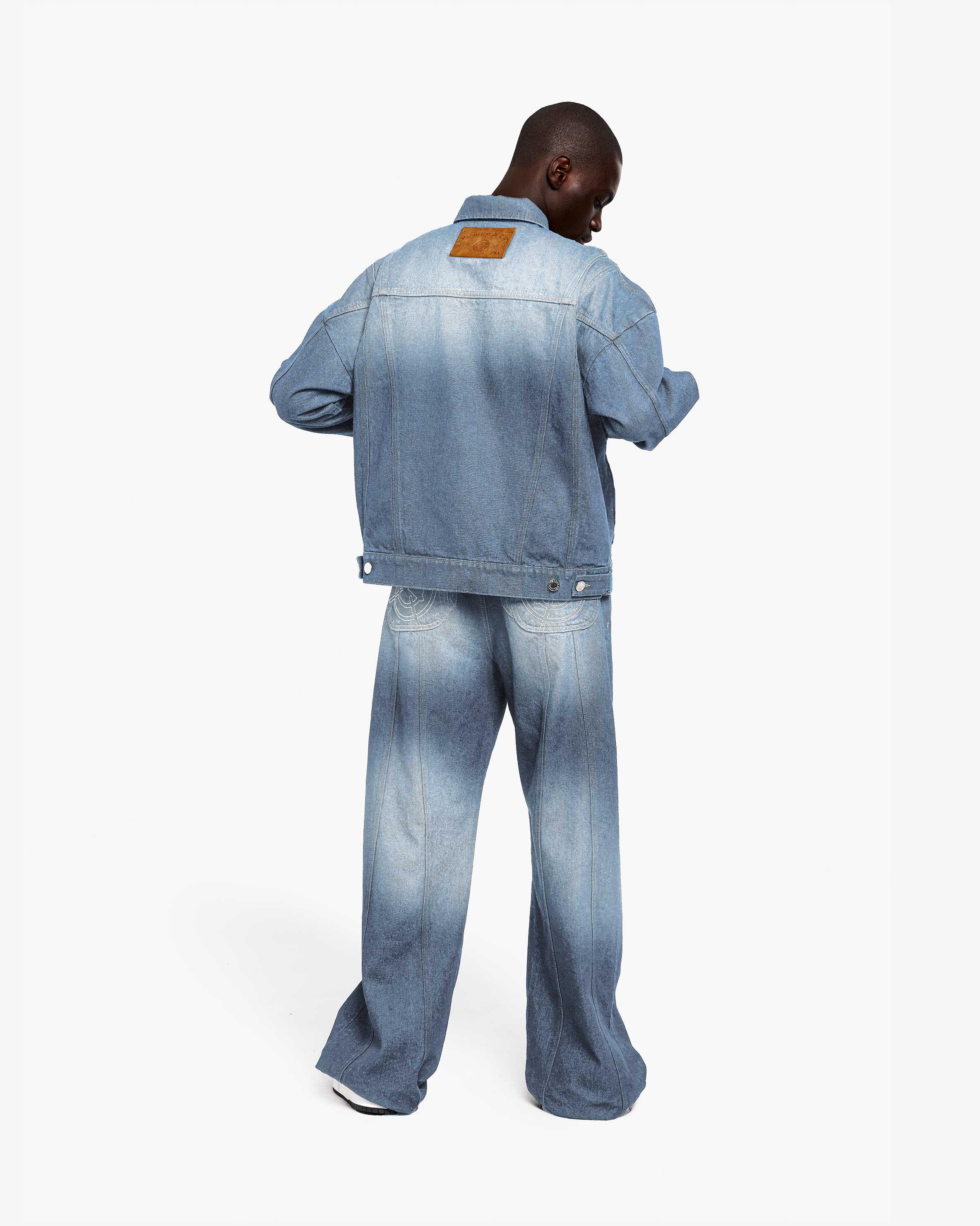 V-LOGO LIGHT BLUE DENIM - Image 10