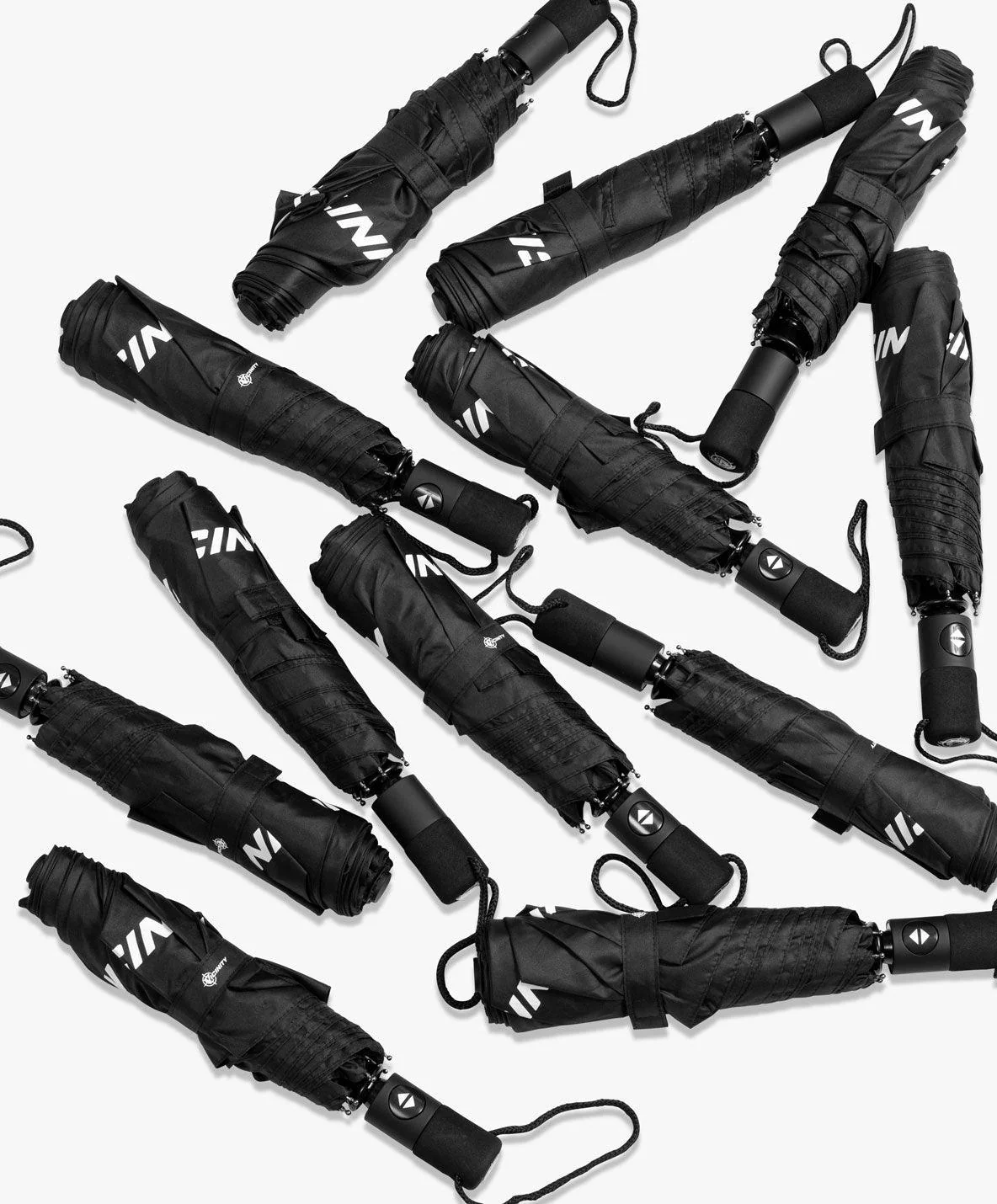 V-LOGO UMBRELLA BLACK - Image 7