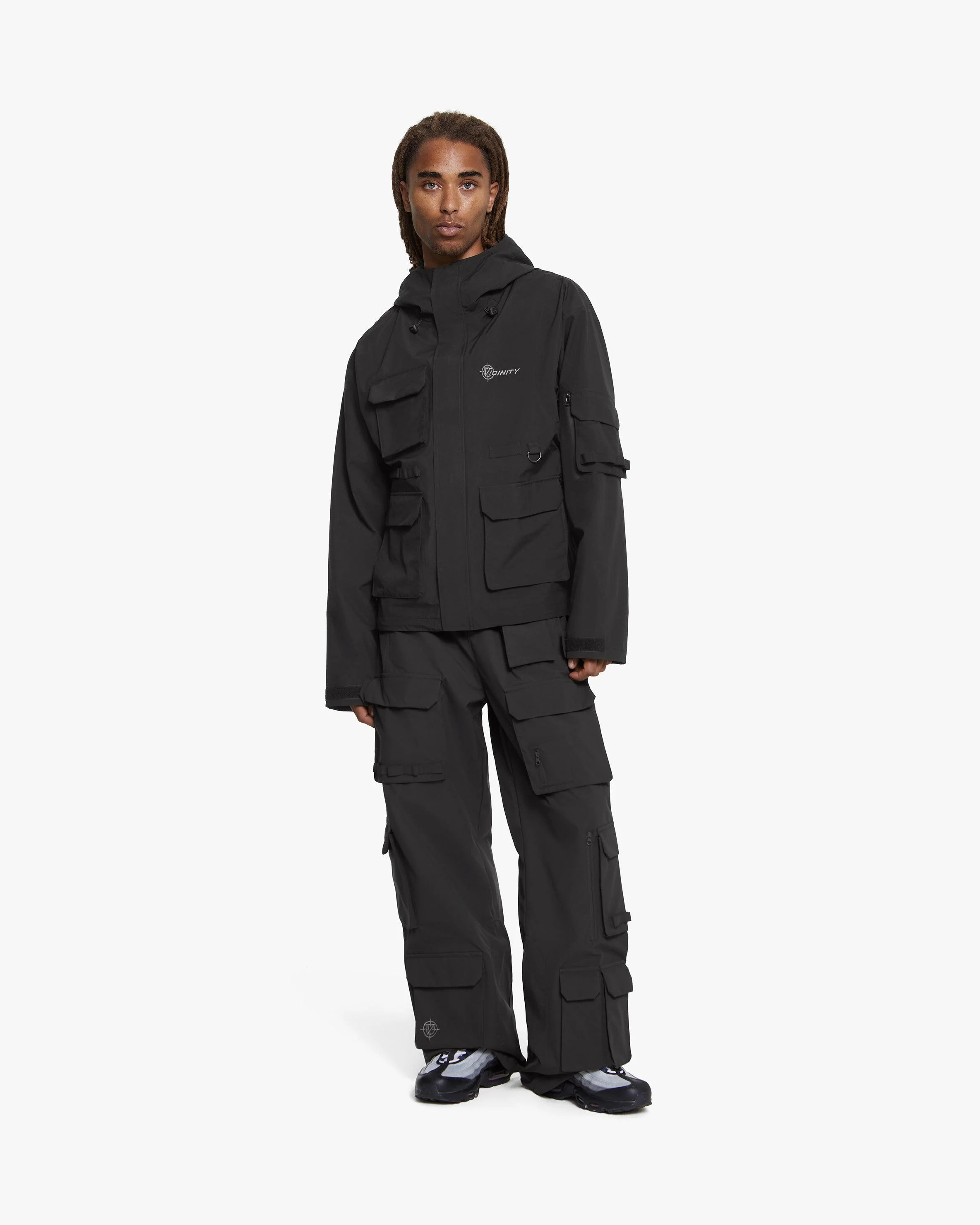WINDBREAKER BLACK - Image 11